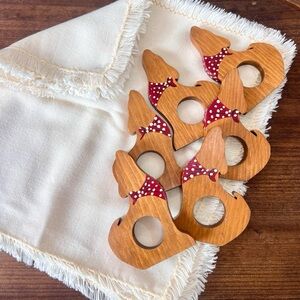 Vintage Folk Art Western Wolf/Dog Howling Napkin Rings & Fringed Napkins